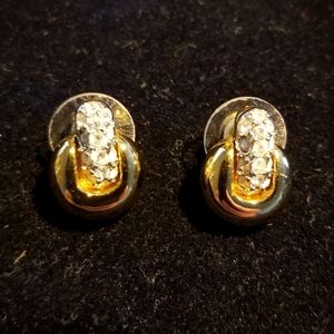 Swarvoksi stud earrings